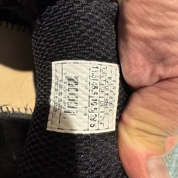 Brooks Addiction walkers Men's Black Sneakers - Picture 6 of 6